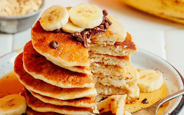 Banana Oat Pancakes
