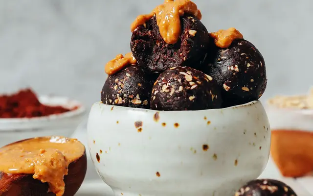 No-Bake Cookie Energy Bites